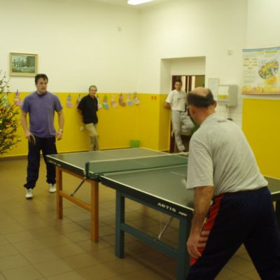 Fotografie 3 z galerie Vánoční turnaj ve stolním tenisu o putovní vázu obce