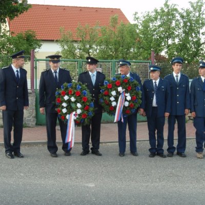 Fotografie 2 z galerie Kladení věnců a lampionový průvod