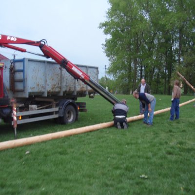 Fotografie 6 z galerie Stavění máje v Čížové