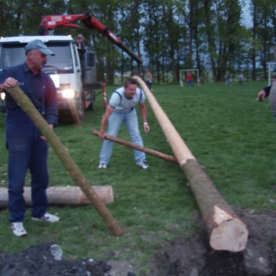 Fotografie 7 z galerie Stavění máje v Čížové