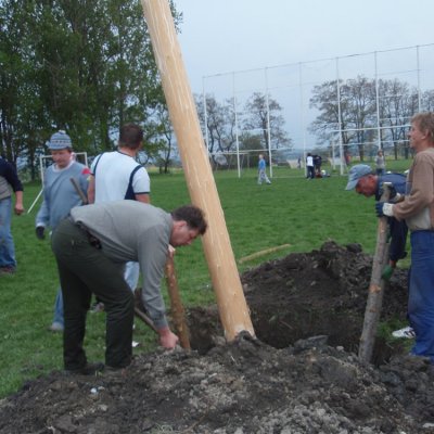 Fotografie 10 z galerie Stavění máje v Čížové