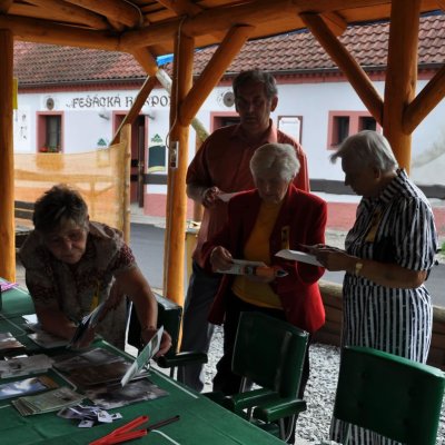Fotografie 1 z galerie 2. setkání rodáků a přátel Borečnice