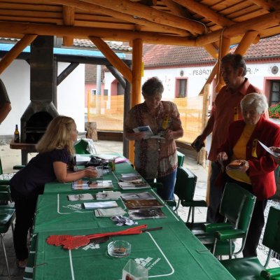 Fotografie 2 z galerie 2. setkání rodáků a přátel Borečnice