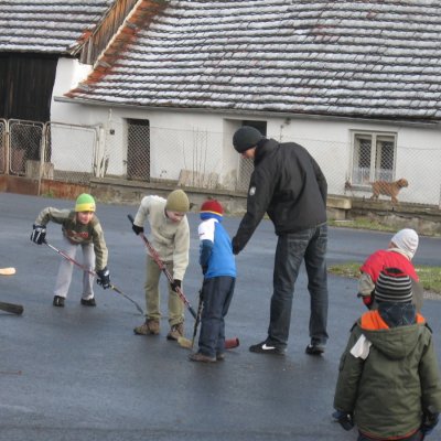 Fotografie 1 z galerie Silvestrovský hokejbal