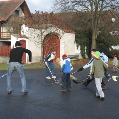 Fotografie 3 z galerie Silvestrovský hokejbal