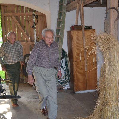 Fotografie 3 z galerie Historické zemědělské hospodaření, ukázky vytáčení medu - v Nové vsi u pana Forejta