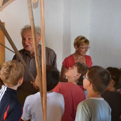 Fotografie 5 z galerie Historické zemědělské hospodaření, ukázky vytáčení medu - v Nové vsi u pana Forejta