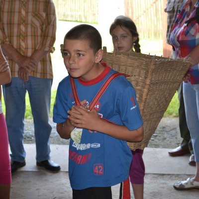 Fotografie 17 z galerie Historické zemědělské hospodaření, ukázky vytáčení medu - v Nové vsi u pana Forejta