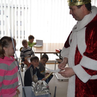 Fotografie 4 z galerie Pasování na čtenáře v Obecní knihovně v Čížové