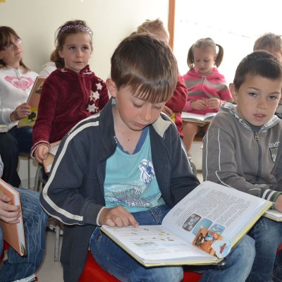 Fotografie 14 z galerie Pasování na čtenáře v Obecní knihovně v Čížové