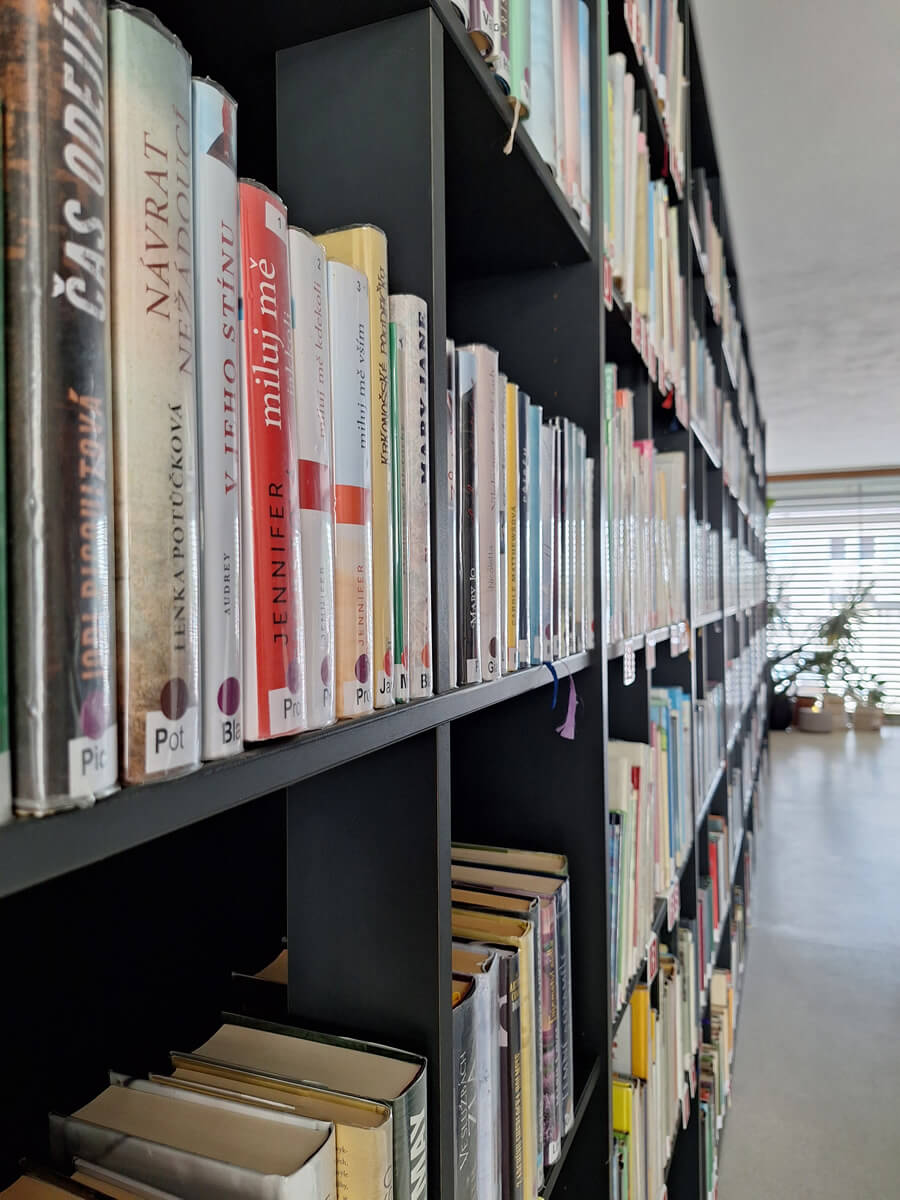 Knihovna Čížová – foto 1