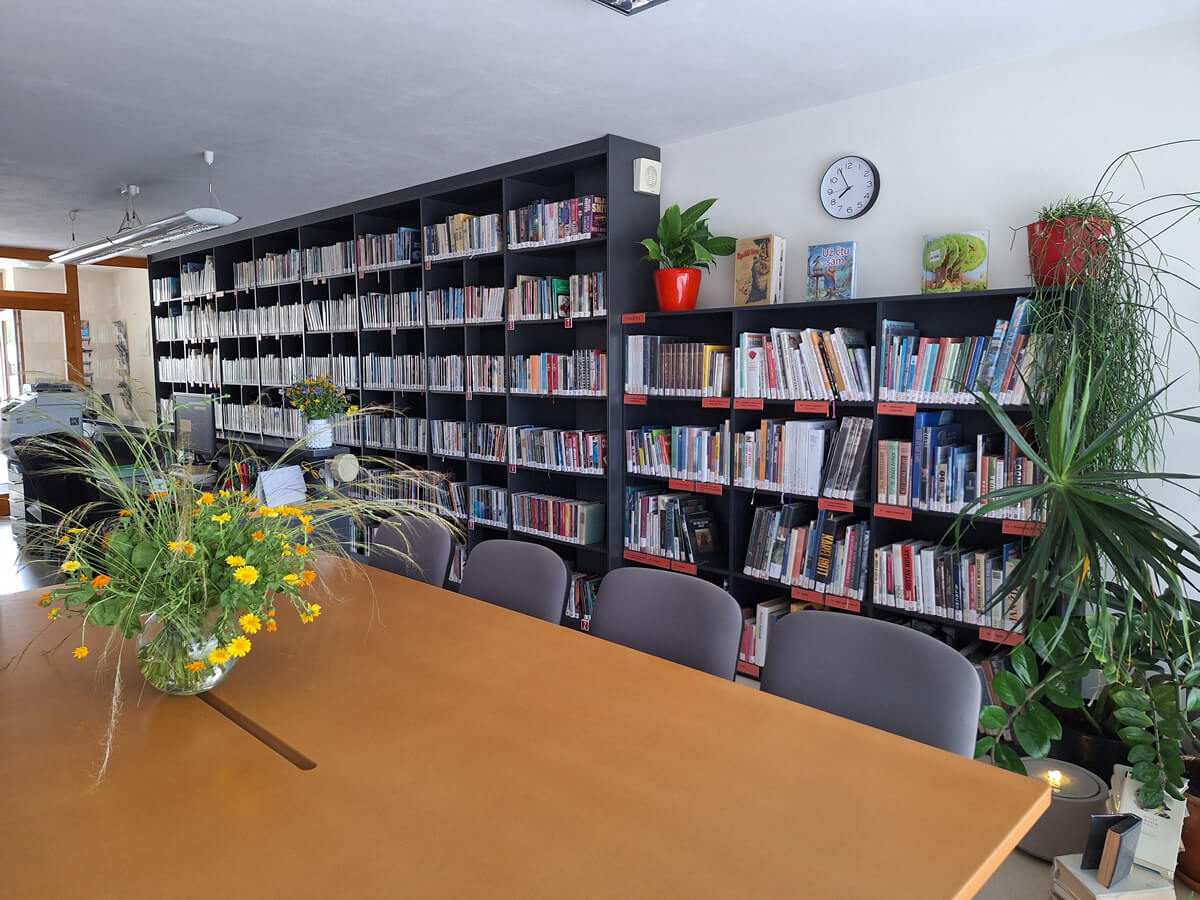 Knihovna Čížová – foto 3