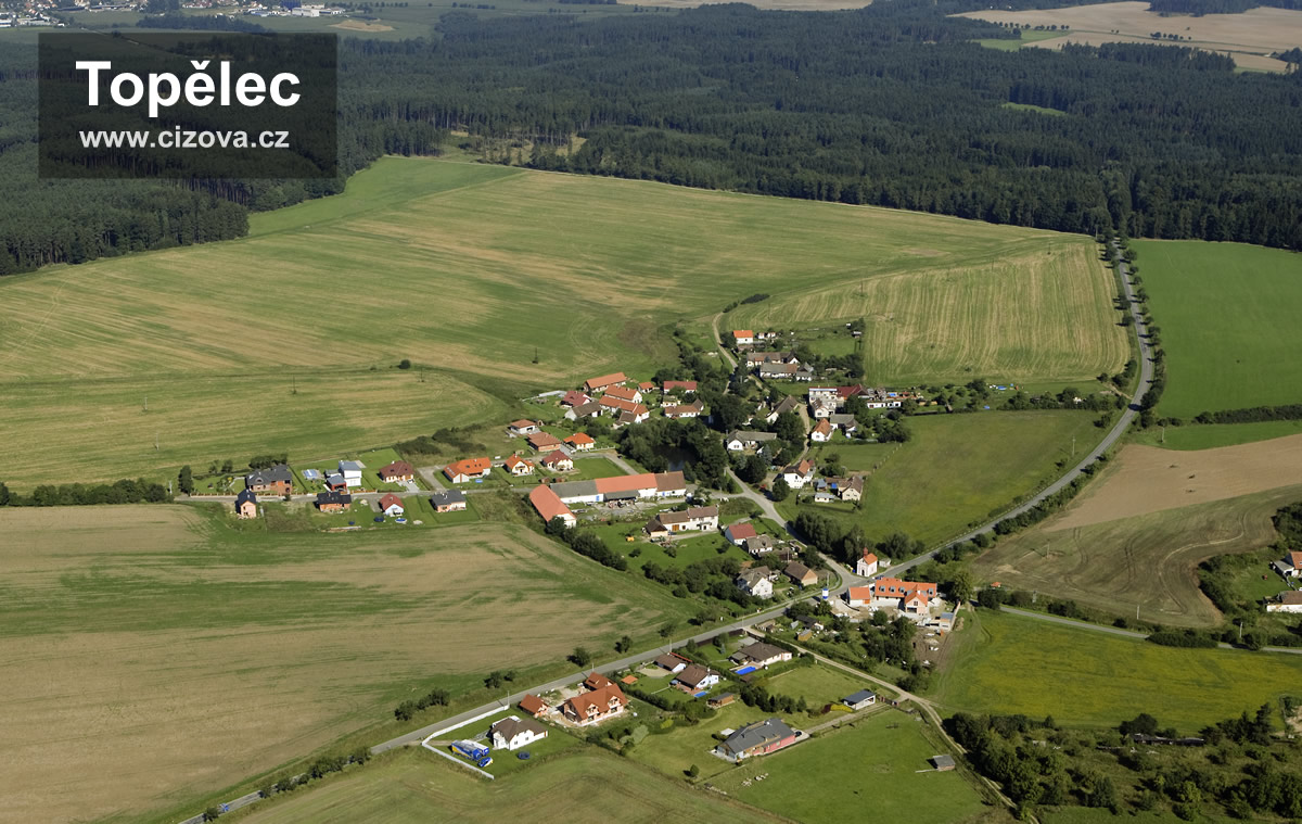 Topělec – letecký pohled